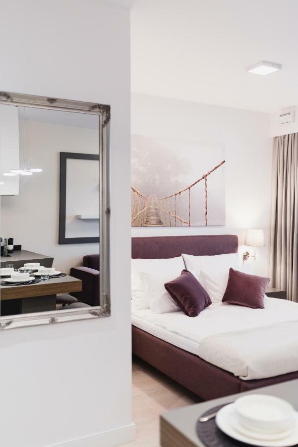 Luxlux Apartments Metro Slodowiec Warsaw Luaran gambar