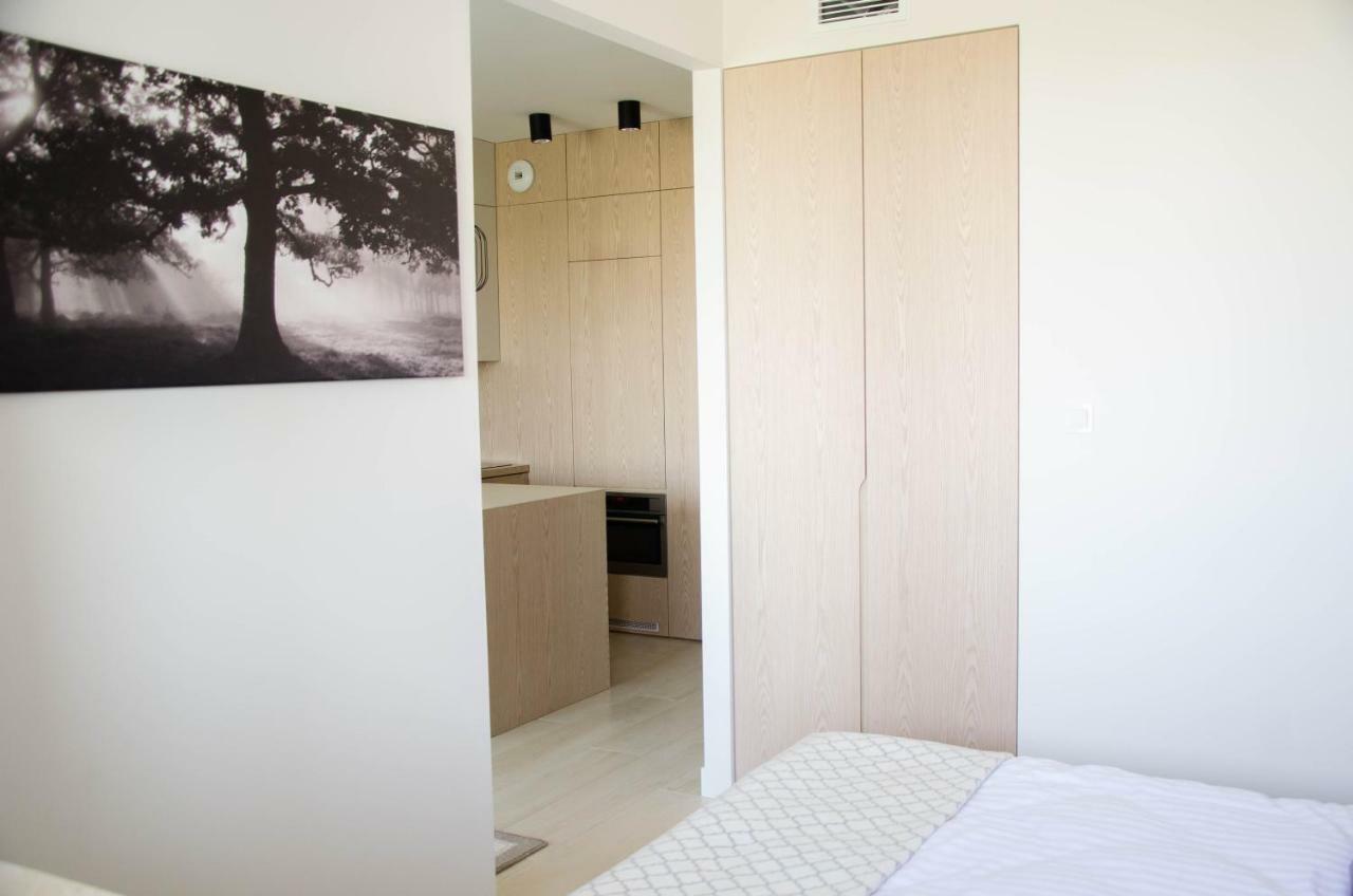 Luxlux Apartments Metro Slodowiec Warsaw Luaran gambar